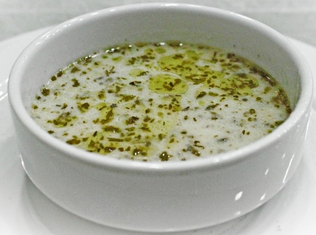 Turkish-Yogurt-Soup-Yayla-Corbasi-12.jpg