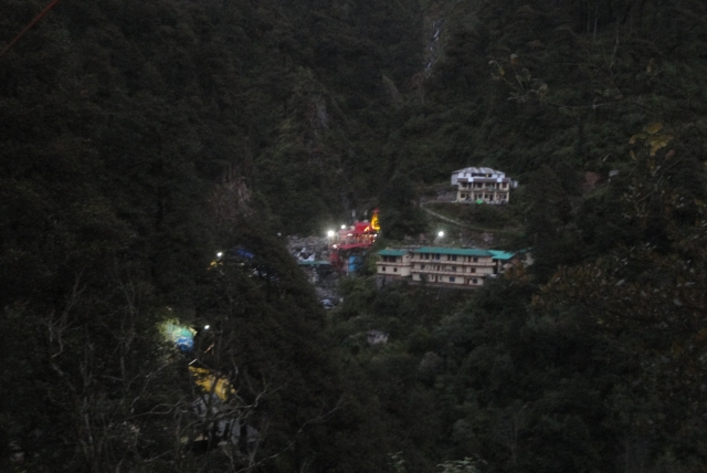 yamunotri_1.jpg