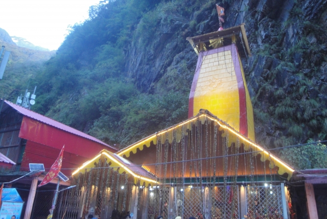 yamunotri_3.jpg